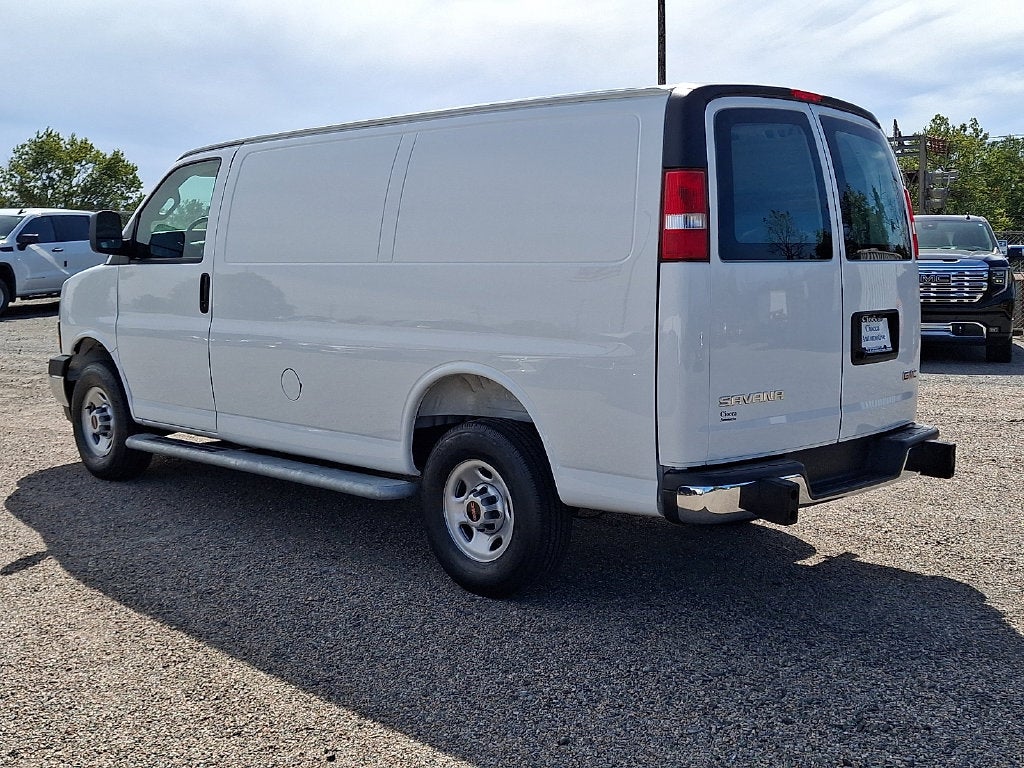 2025 GMC Savana 2500 Work Van