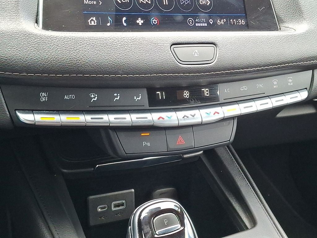 2022 Cadillac XT4 Premium Luxury