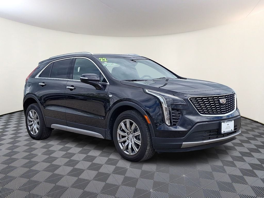 2022 Cadillac XT4 Premium Luxury