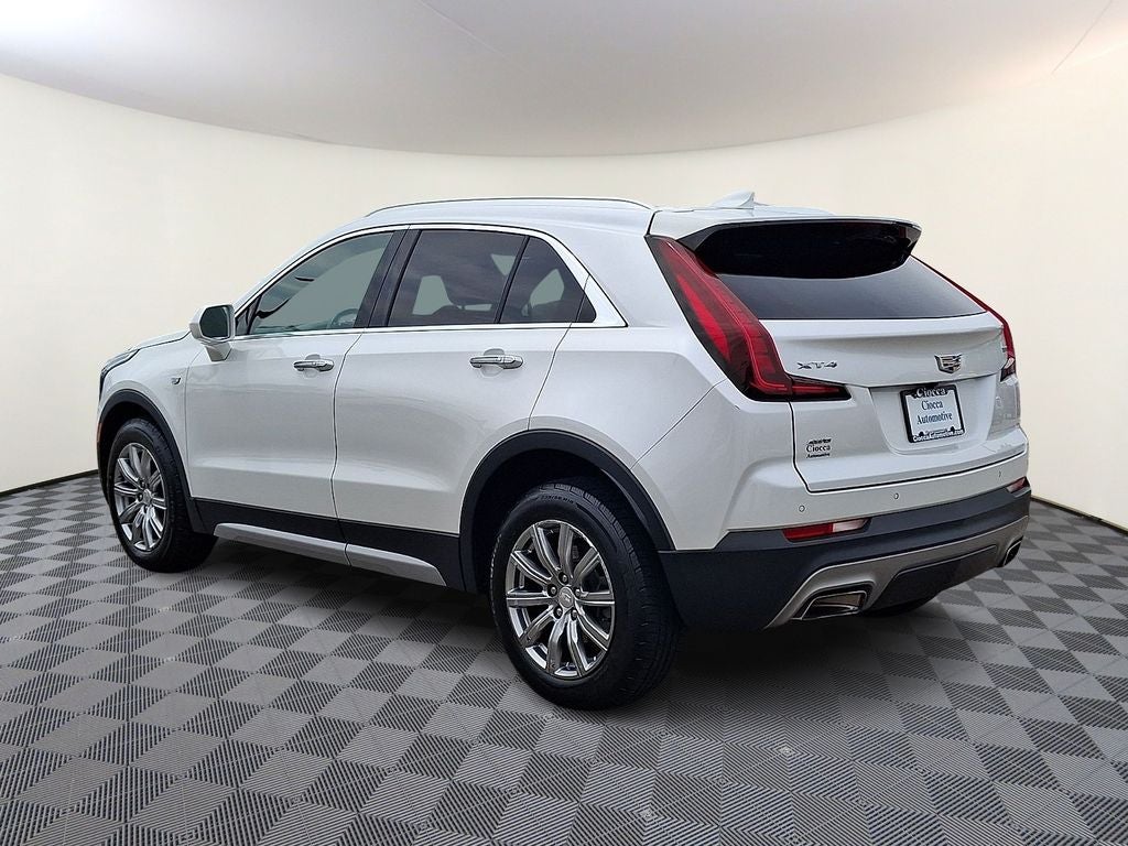 2020 Cadillac XT4 Premium Luxury