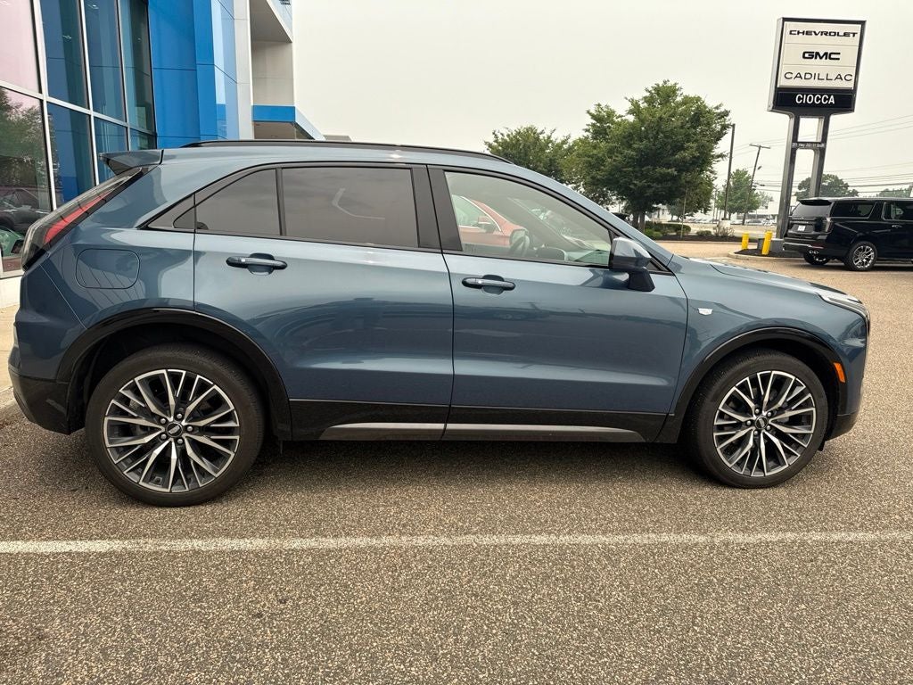 2024 Cadillac XT4 Sport