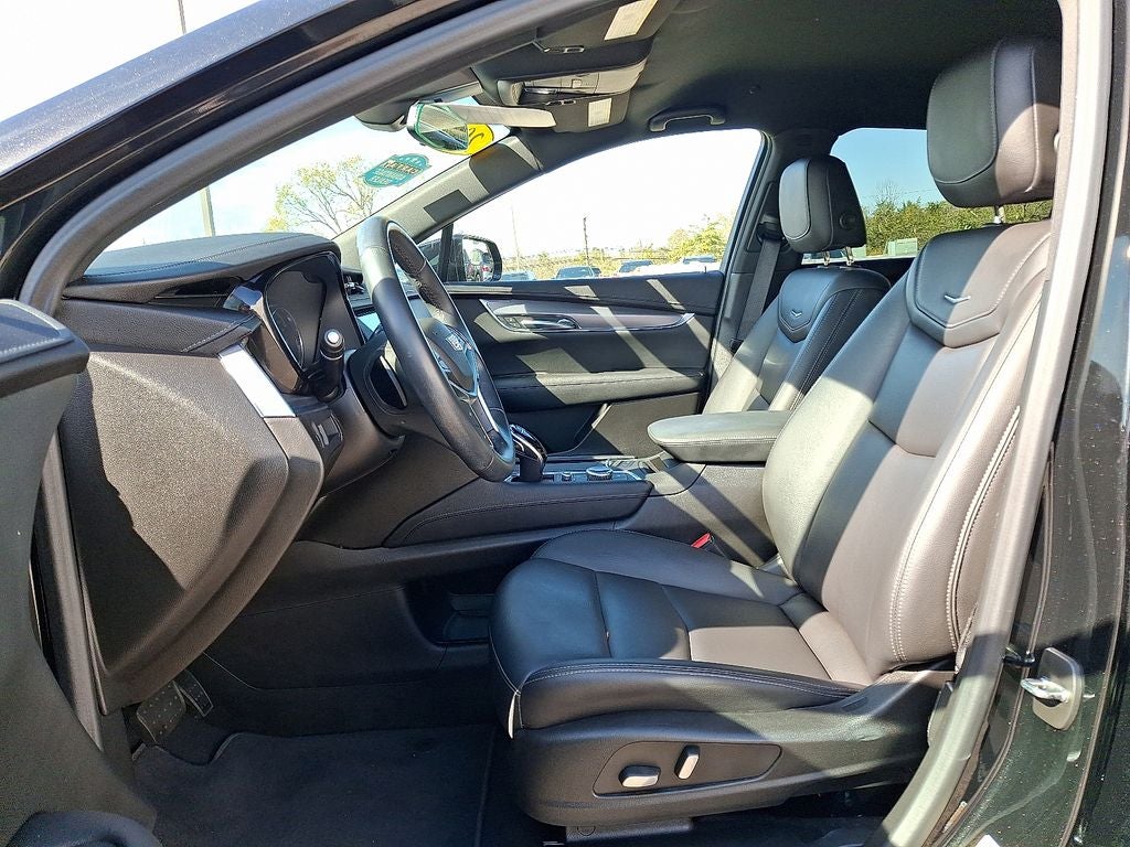 2023 Cadillac XT5 Luxury
