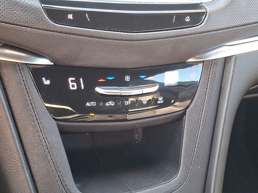 2023 Cadillac XT5 Luxury