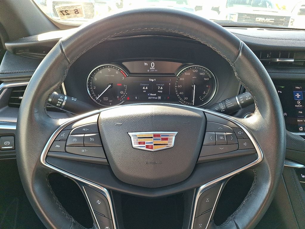 2023 Cadillac XT5 Luxury