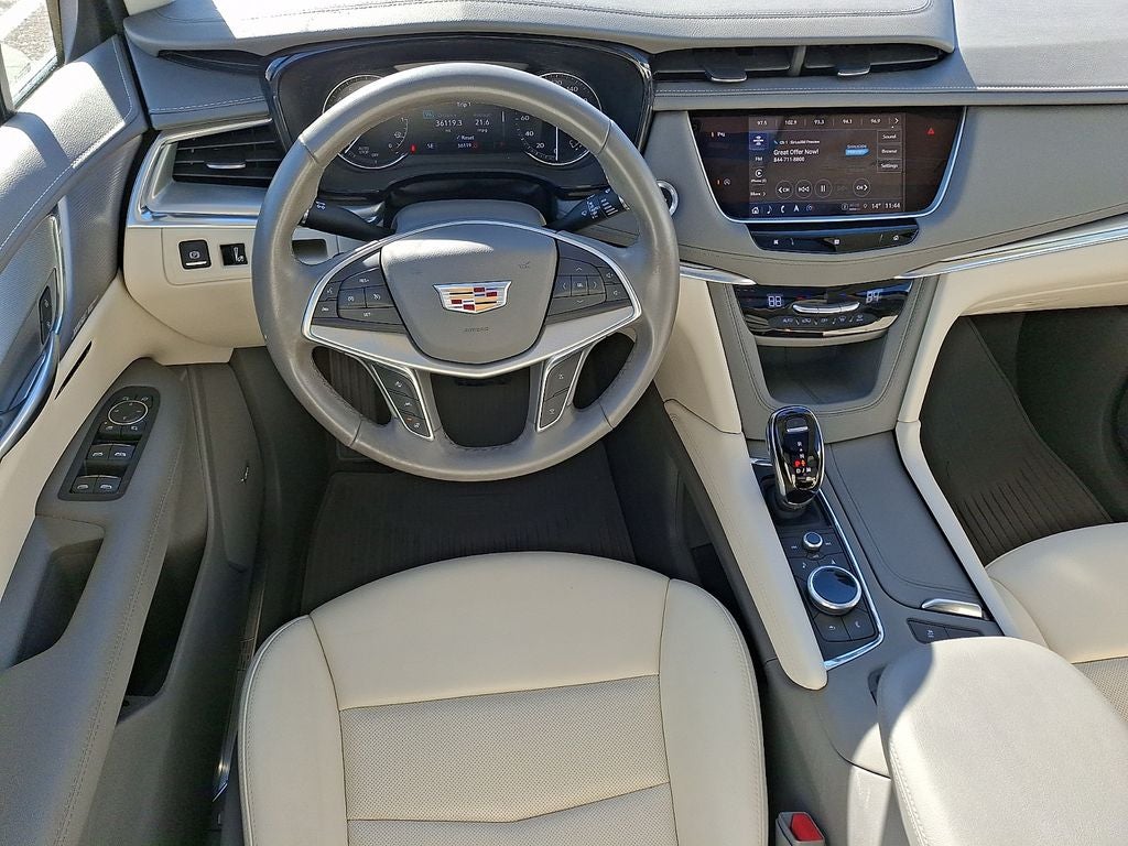 2021 Cadillac XT5 Premium Luxury