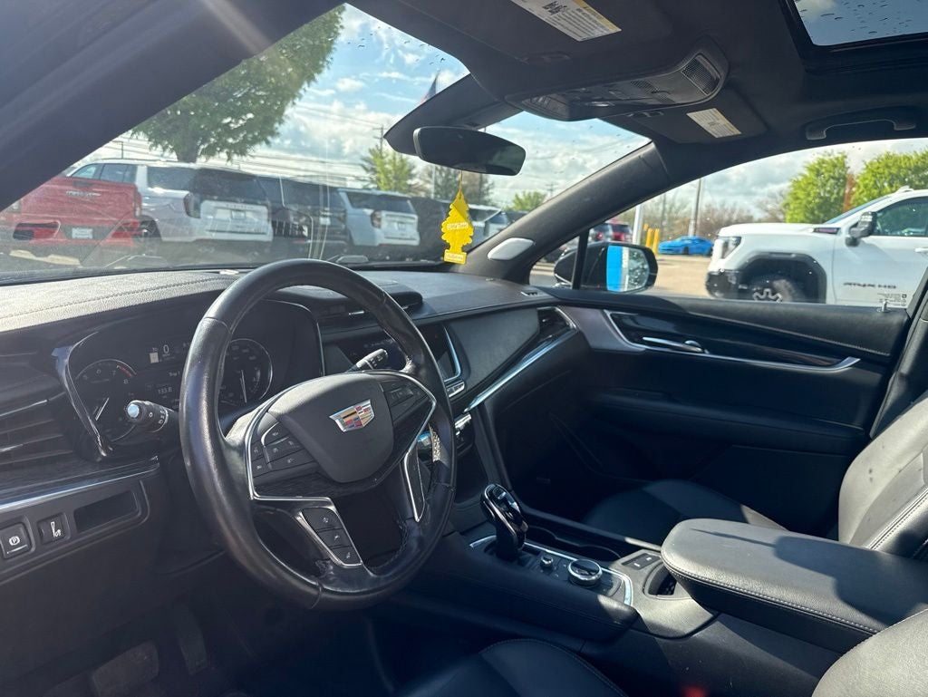 2022 Cadillac XT5 Premium Luxury