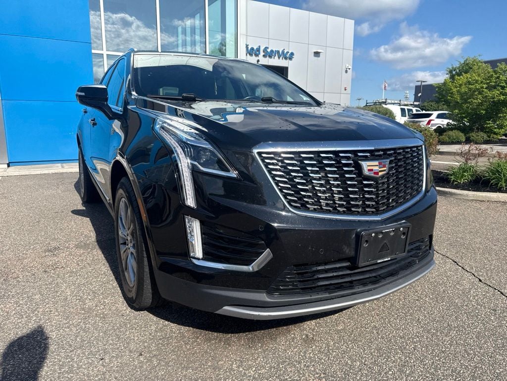 2022 Cadillac XT5 Premium Luxury