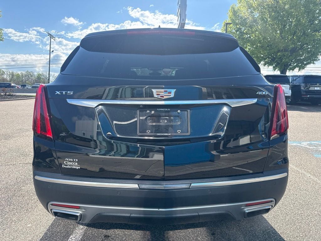 2022 Cadillac XT5 Premium Luxury