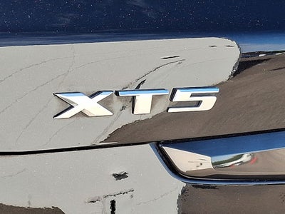 2017 Cadillac XT5 Platinum