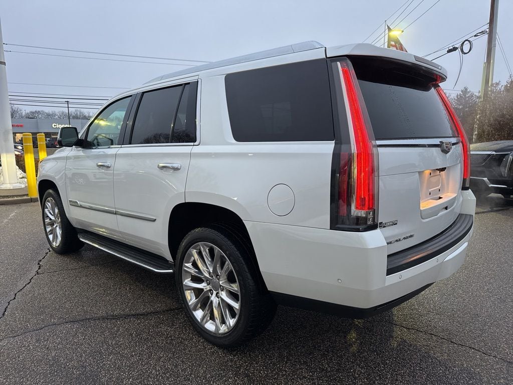 2019 Cadillac Escalade Luxury