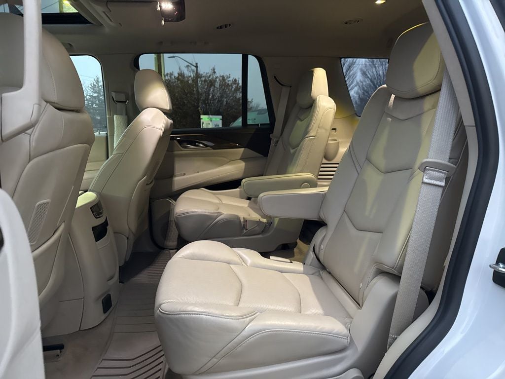 2019 Cadillac Escalade Luxury