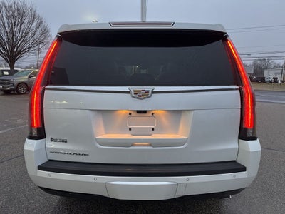 2019 Cadillac Escalade Luxury