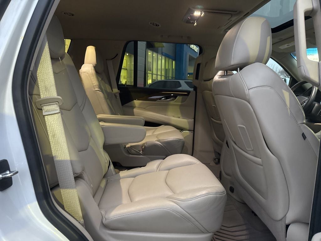 2019 Cadillac Escalade Luxury