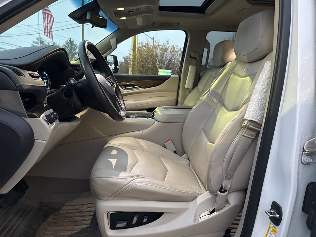 2019 Cadillac Escalade Luxury