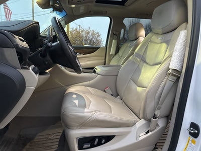 2019 Cadillac Escalade Luxury