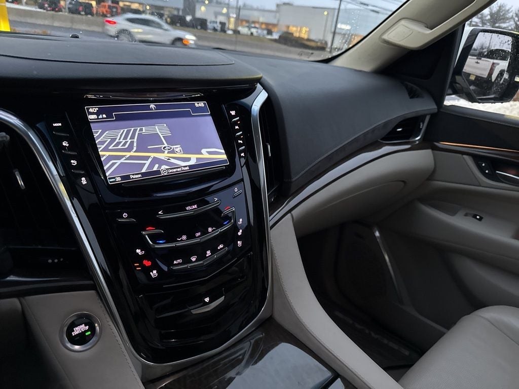 2019 Cadillac Escalade Luxury