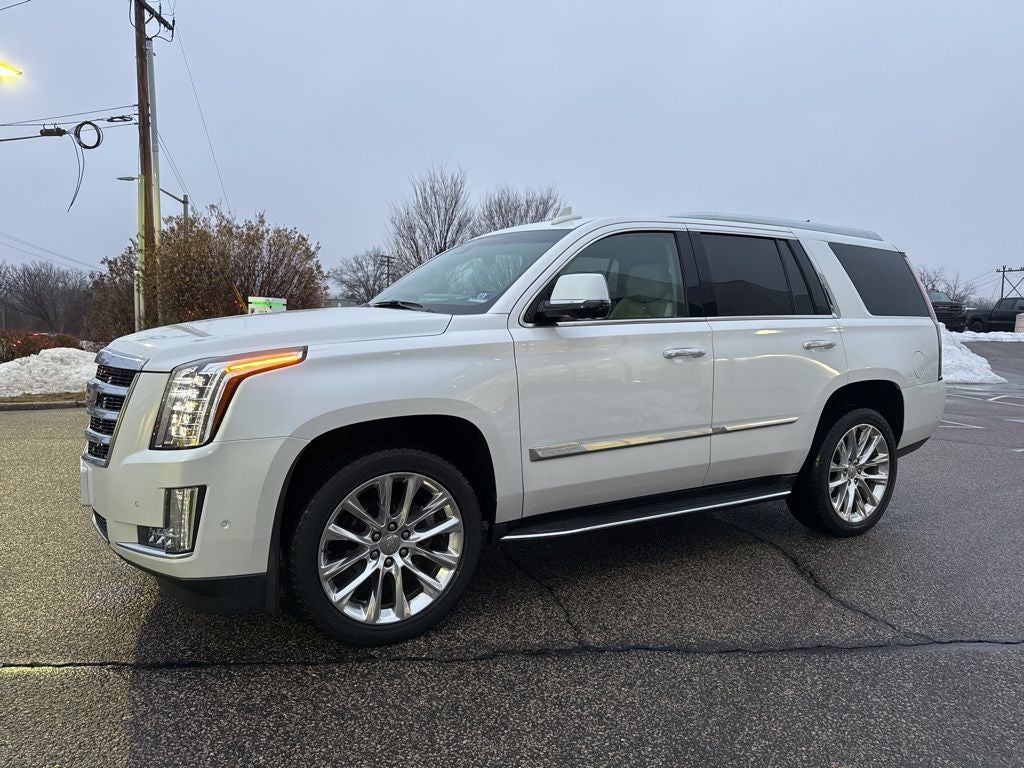 2019 Cadillac Escalade Luxury