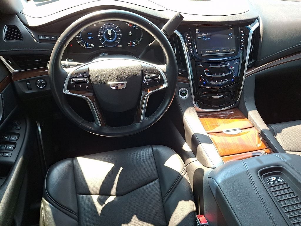 2020 Cadillac Escalade Luxury