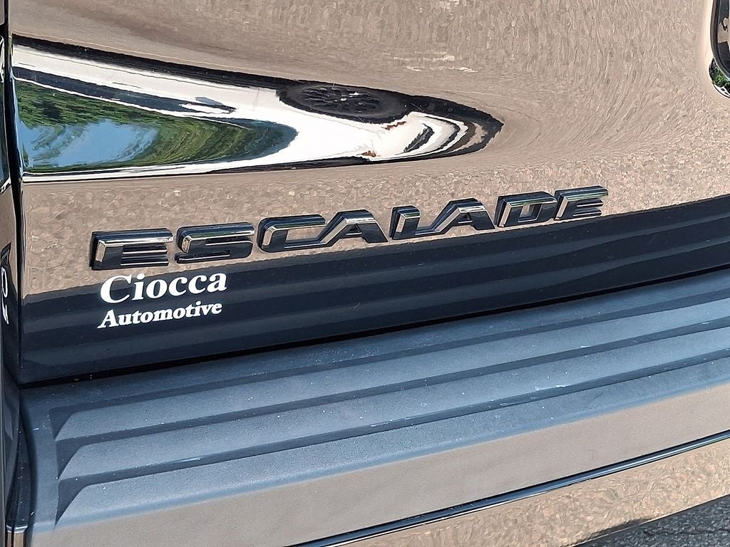2020 Cadillac Escalade Luxury
