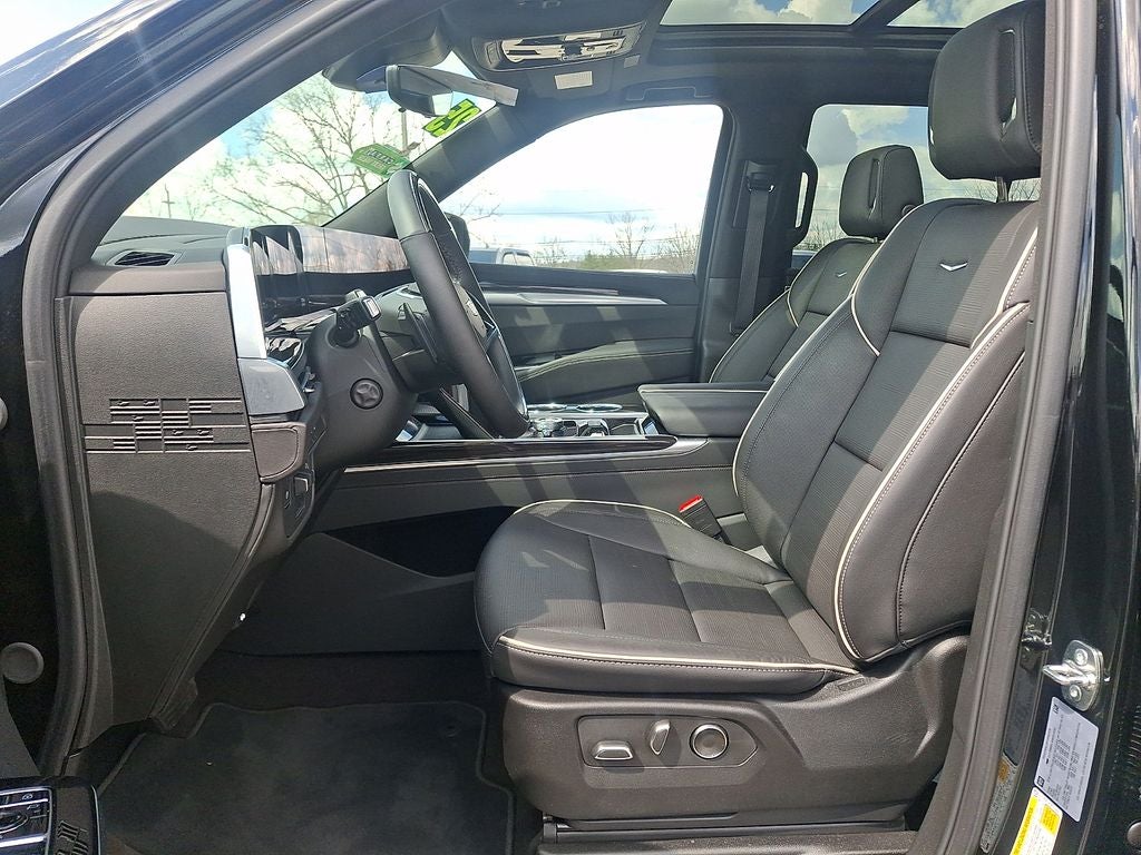 2025 Cadillac Escalade Premium Luxury