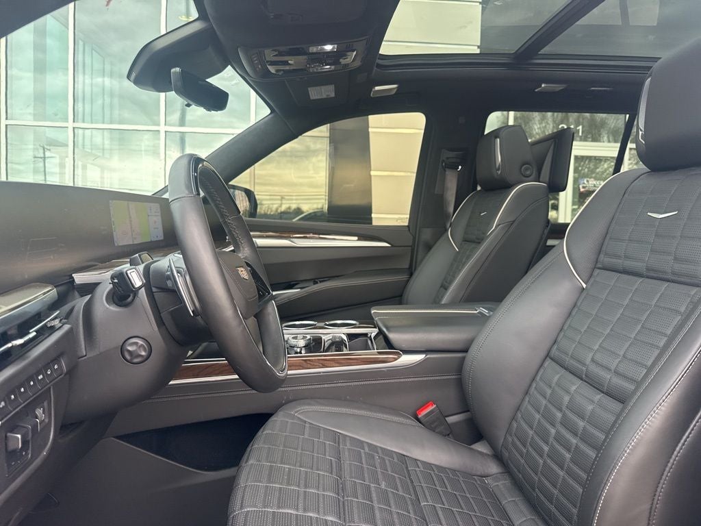 2025 Cadillac Escalade Premium Luxury Platinum