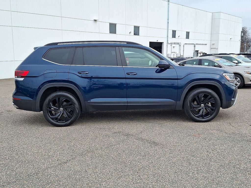 2022 Volkswagen Atlas 3.6L V6 SE w/Technology