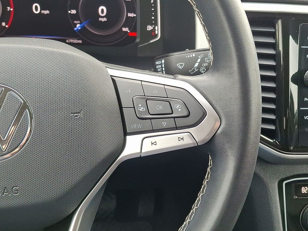 2022 Volkswagen Atlas 3.6L V6 SE w/Technology