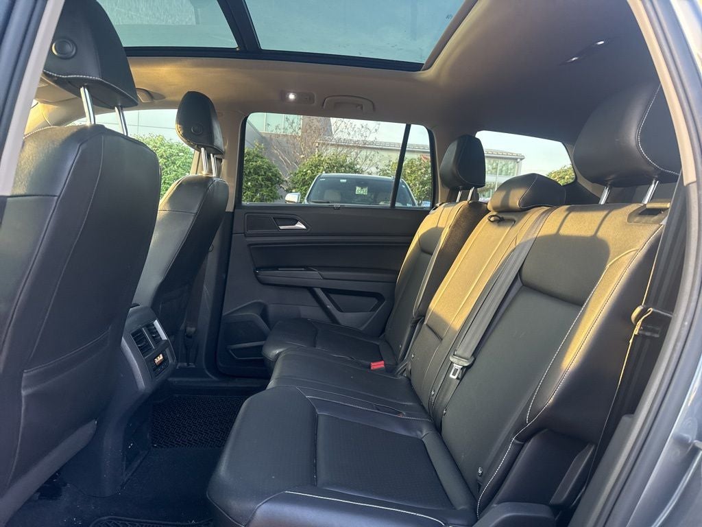 2021 Volkswagen Atlas 2.0T SE w/Technology