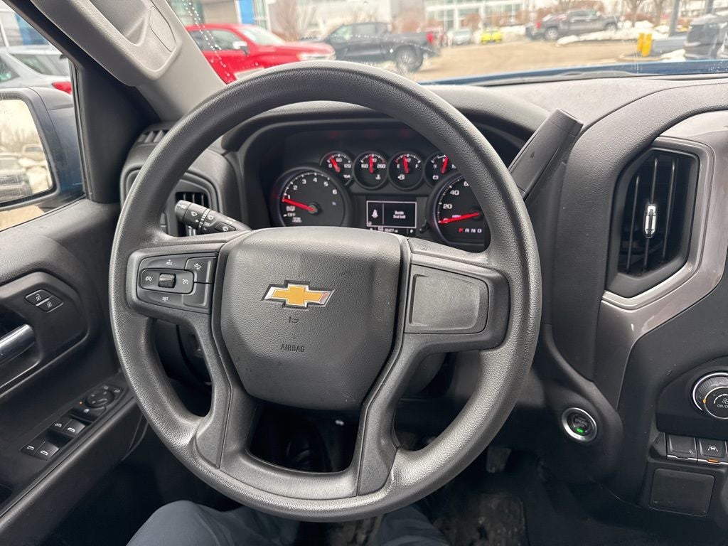 2022 Chevrolet Silverado 1500 Custom