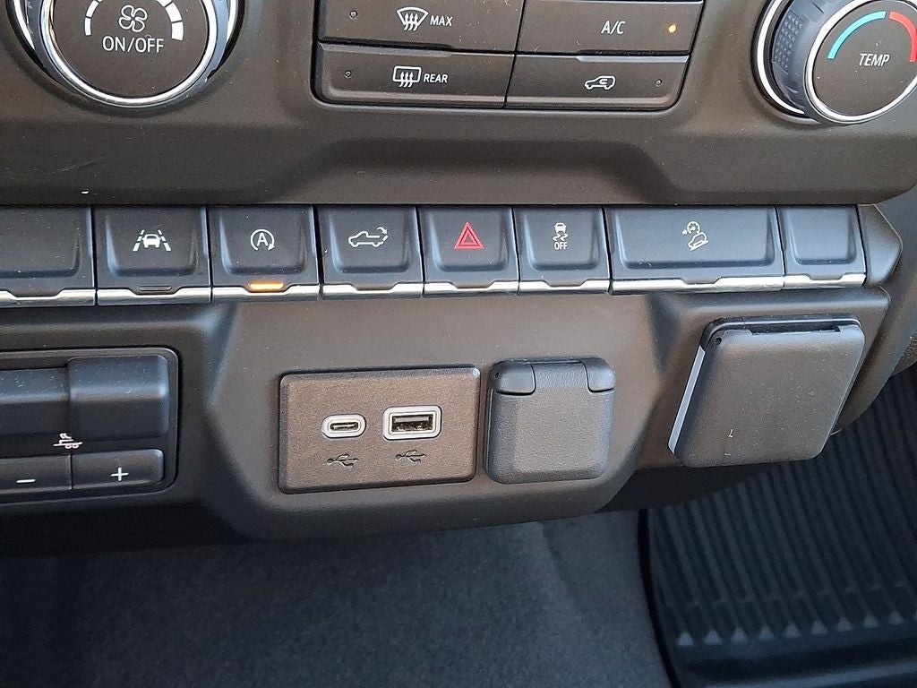 2024 Chevrolet Silverado 1500 Custom Trail Boss