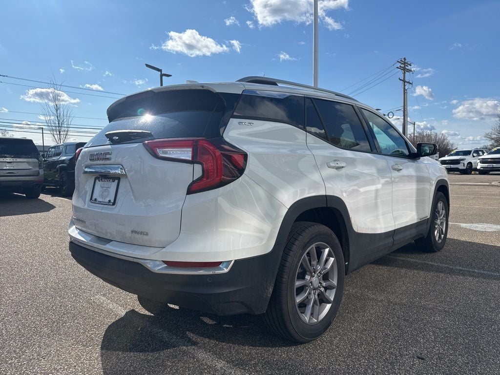 2024 GMC Terrain SLT
