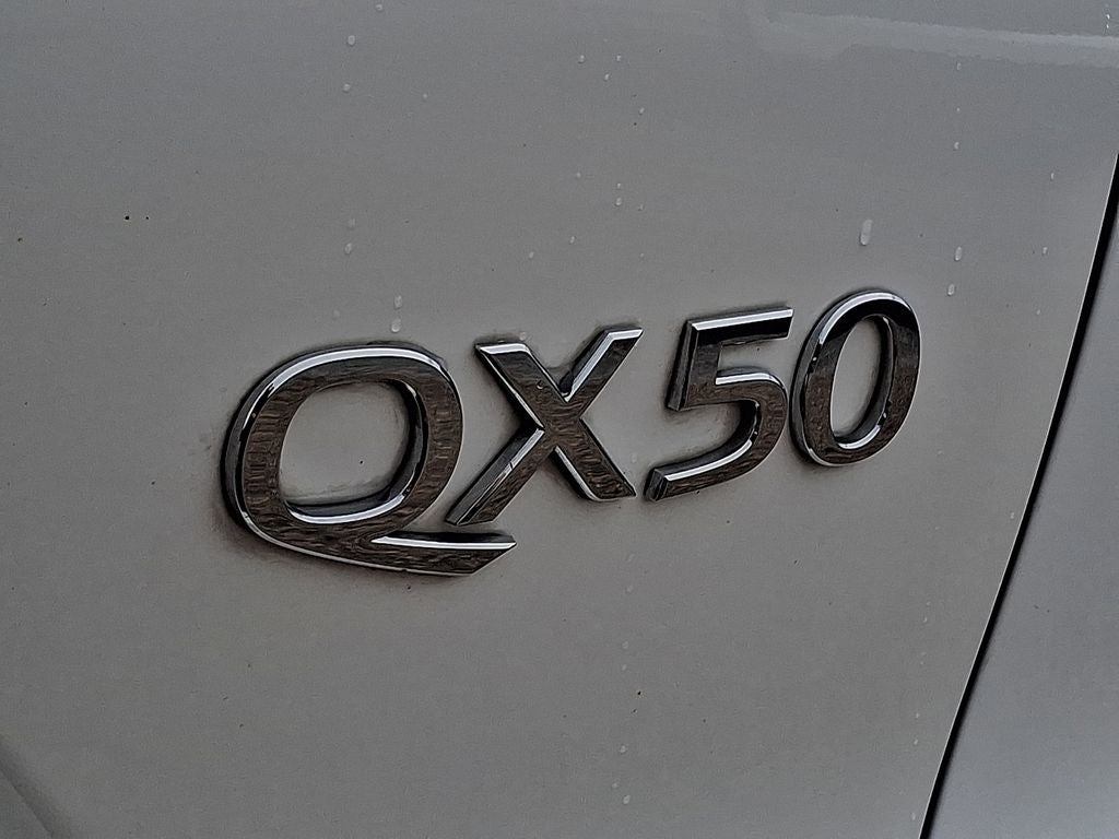 2022 INFINITI QX50 LUXE