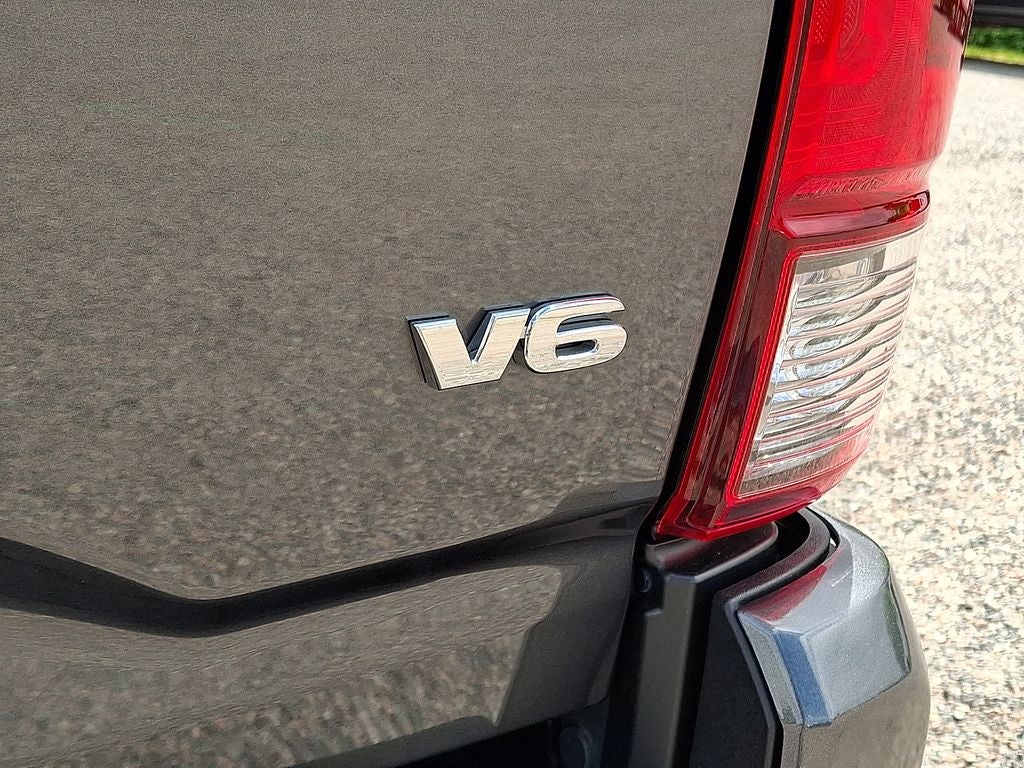 2023 Toyota Tacoma SR V6
