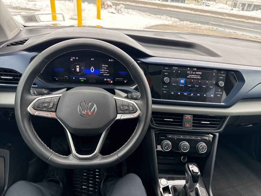 2023 Volkswagen Taos 1.5T SE