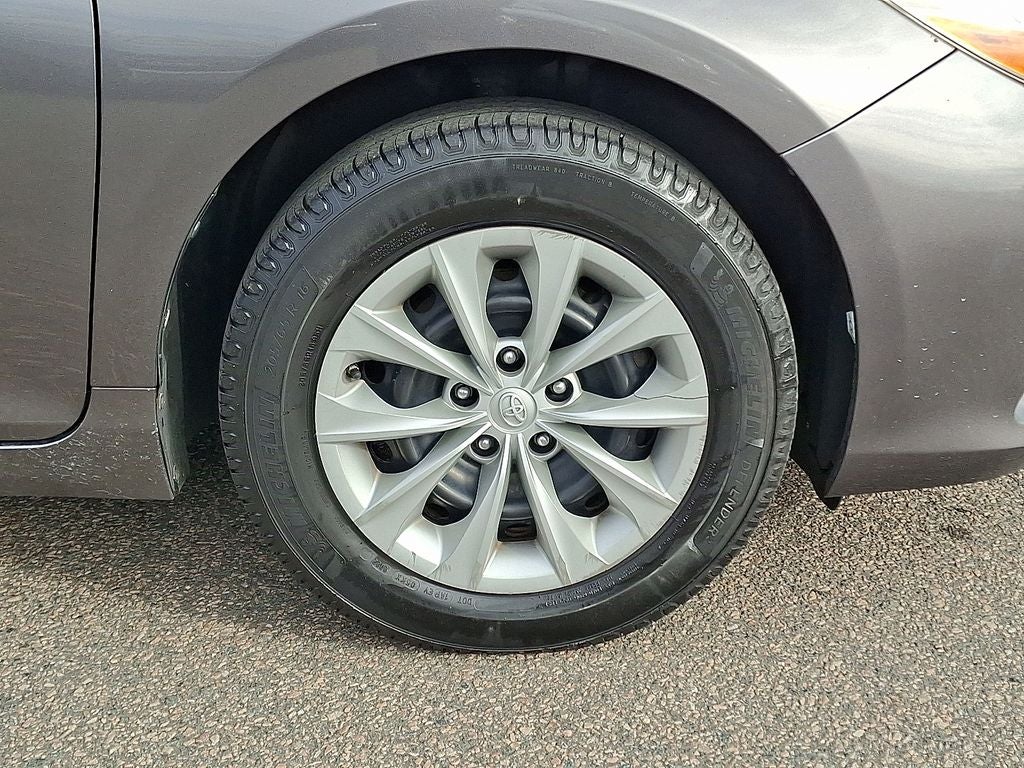 2017 Toyota Camry LE