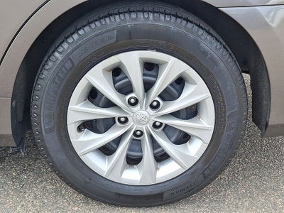 2017 Toyota Camry LE