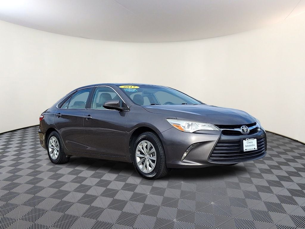 2017 Toyota Camry LE