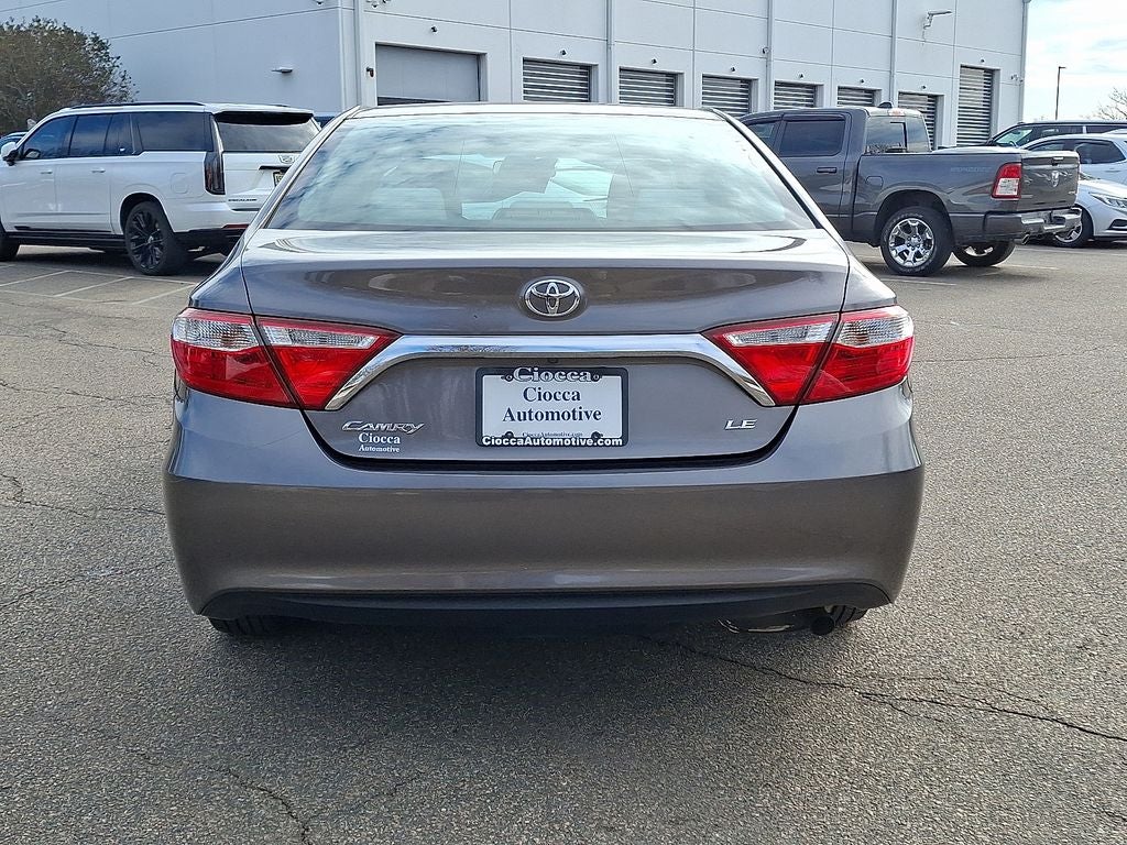 2017 Toyota Camry LE
