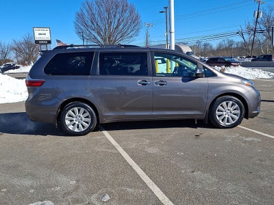 2017 Toyota Sienna Limited 7 Passenger