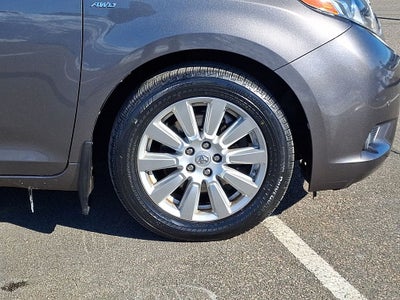 2017 Toyota Sienna Limited 7 Passenger