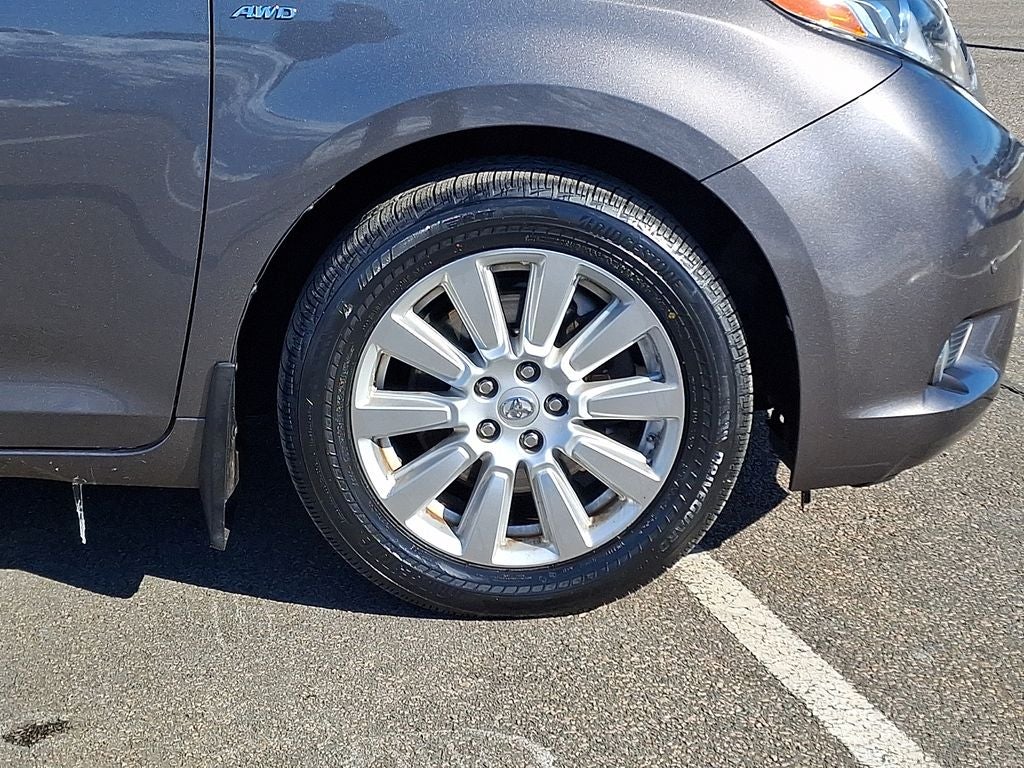 2017 Toyota Sienna Limited 7 Passenger