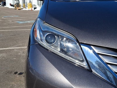 2017 Toyota Sienna Limited 7 Passenger