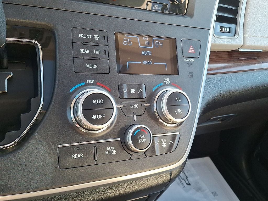 2017 Toyota Sienna Limited 7 Passenger