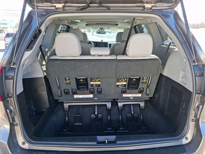 2017 Toyota Sienna Limited 7 Passenger
