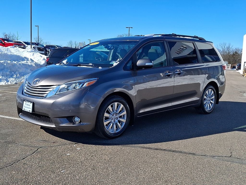 2017 Toyota Sienna Limited 7 Passenger