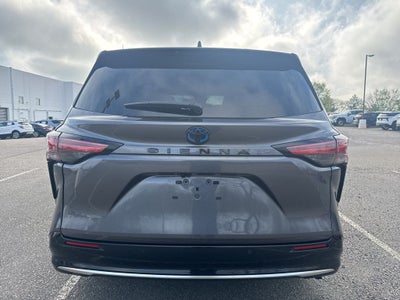 2025 Toyota Sienna Platinum 7 Passenger