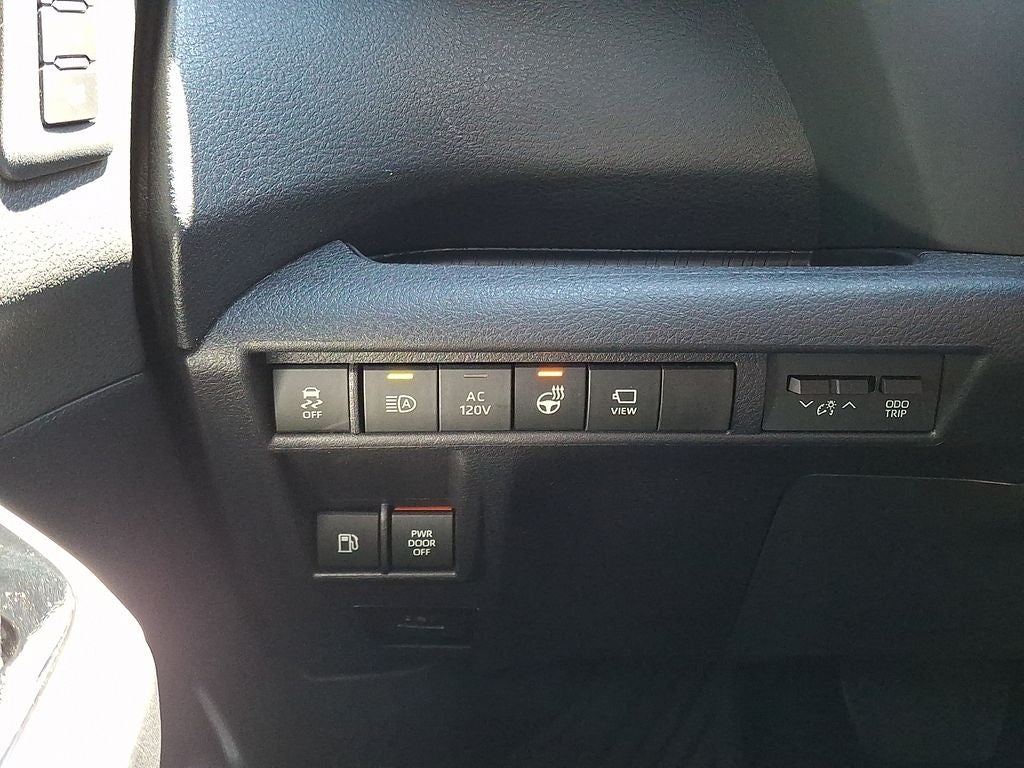 2025 Toyota Sienna Platinum 7 Passenger