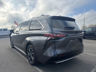 2025 Toyota Sienna Platinum 7 Passenger