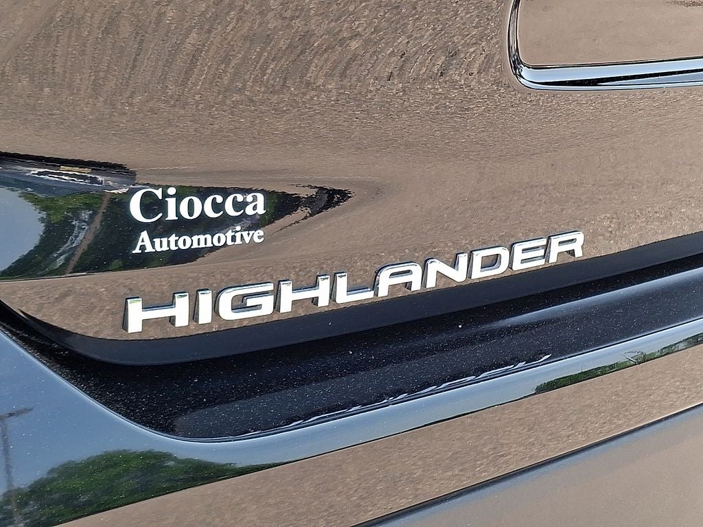 2024 Toyota Highlander XLE