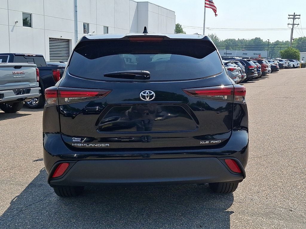 2024 Toyota Highlander XLE